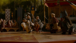 extant_GameOfThrones_4x02-TheLionAndTheRose_4569
