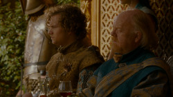 extant_GameOfThrones_4x02-TheLionAndTheRose_4572