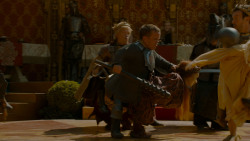 extant_GameOfThrones_4x02-TheLionAndTheRose_4578
