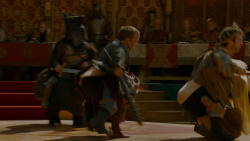 extant_GameOfThrones_4x02-TheLionAndTheRose_4580