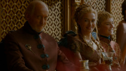 extant_GameOfThrones_4x02-TheLionAndTheRose_4587