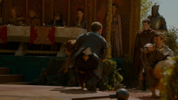 extant_GameOfThrones_4x02-TheLionAndTheRose_4598