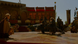 extant_GameOfThrones_4x02-TheLionAndTheRose_4609