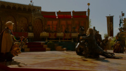 extant_GameOfThrones_4x02-TheLionAndTheRose_4611