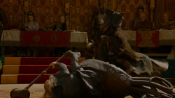 extant_GameOfThrones_4x02-TheLionAndTheRose_4617