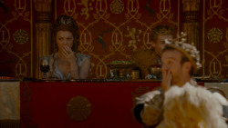 extant_GameOfThrones_4x02-TheLionAndTheRose_4621
