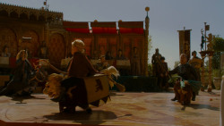 extant_GameOfThrones_4x02-TheLionAndTheRose_4643
