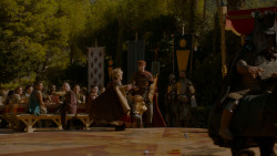 extant_GameOfThrones_4x02-TheLionAndTheRose_4651