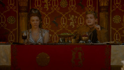 extant_GameOfThrones_4x02-TheLionAndTheRose_4663