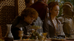 extant_GameOfThrones_4x02-TheLionAndTheRose_4666