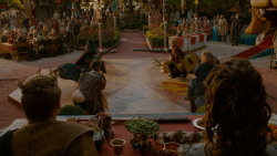 extant_GameOfThrones_4x02-TheLionAndTheRose_4671