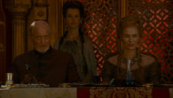 extant_GameOfThrones_4x02-TheLionAndTheRose_4678