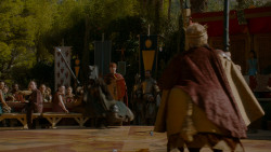 extant_GameOfThrones_4x02-TheLionAndTheRose_4681
