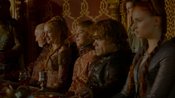 extant_GameOfThrones_4x02-TheLionAndTheRose_4696