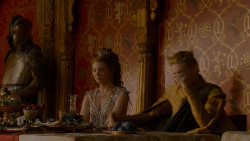 extant_GameOfThrones_4x02-TheLionAndTheRose_4709