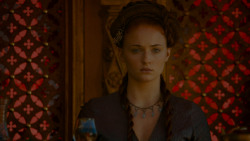 extant_GameOfThrones_4x02-TheLionAndTheRose_4722