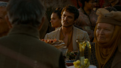 extant_GameOfThrones_4x02-TheLionAndTheRose_4726