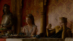 extant_GameOfThrones_4x02-TheLionAndTheRose_4744