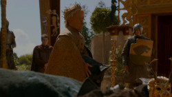 extant_GameOfThrones_4x02-TheLionAndTheRose_4751