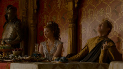extant_GameOfThrones_4x02-TheLionAndTheRose_4764