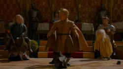extant_GameOfThrones_4x02-TheLionAndTheRose_4774