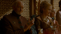 extant_GameOfThrones_4x02-TheLionAndTheRose_4788