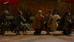extant_GameOfThrones_4x02-TheLionAndTheRose_4793