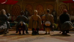 extant_GameOfThrones_4x02-TheLionAndTheRose_4795