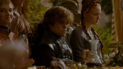 extant_GameOfThrones_4x02-TheLionAndTheRose_4799
