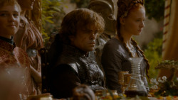 extant_GameOfThrones_4x02-TheLionAndTheRose_4800