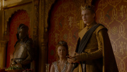 extant_GameOfThrones_4x02-TheLionAndTheRose_4820