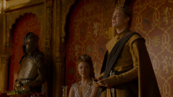 extant_GameOfThrones_4x02-TheLionAndTheRose_4821