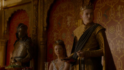 extant_GameOfThrones_4x02-TheLionAndTheRose_4835