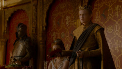 extant_GameOfThrones_4x02-TheLionAndTheRose_4839