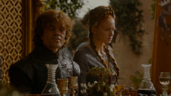 extant_GameOfThrones_4x02-TheLionAndTheRose_4854