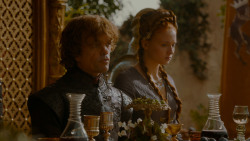 extant_GameOfThrones_4x02-TheLionAndTheRose_4871