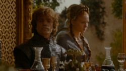 extant_GameOfThrones_4x02-TheLionAndTheRose_4879