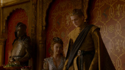 extant_GameOfThrones_4x02-TheLionAndTheRose_4894