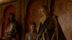 extant_GameOfThrones_4x02-TheLionAndTheRose_4895