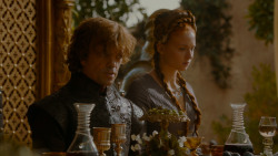 extant_GameOfThrones_4x02-TheLionAndTheRose_4898
