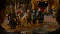 extant_GameOfThrones_4x02-TheLionAndTheRose_4900