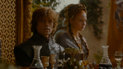 extant_GameOfThrones_4x02-TheLionAndTheRose_4907
