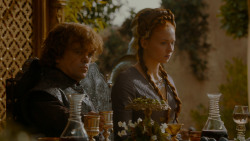 extant_GameOfThrones_4x02-TheLionAndTheRose_4937