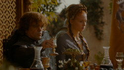 extant_GameOfThrones_4x02-TheLionAndTheRose_4938