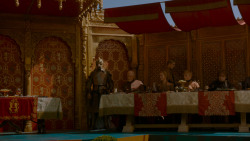 extant_GameOfThrones_4x02-TheLionAndTheRose_4944