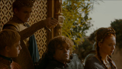 extant_GameOfThrones_4x02-TheLionAndTheRose_4949