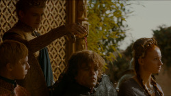 extant_GameOfThrones_4x02-TheLionAndTheRose_4952