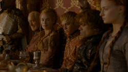 extant_GameOfThrones_4x02-TheLionAndTheRose_4960