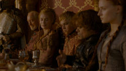 extant_GameOfThrones_4x02-TheLionAndTheRose_4965