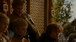 extant_GameOfThrones_4x02-TheLionAndTheRose_4969